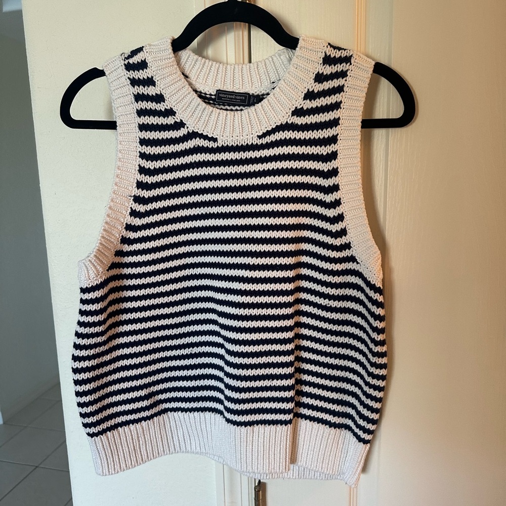 Vineyard Vines oversized sweater tank